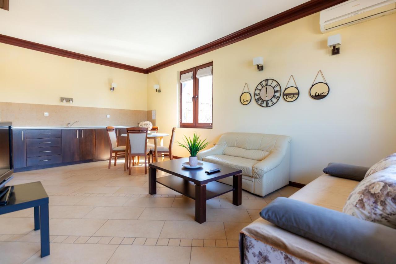 Guest House Slavyanka Szozopol Kültér fotó